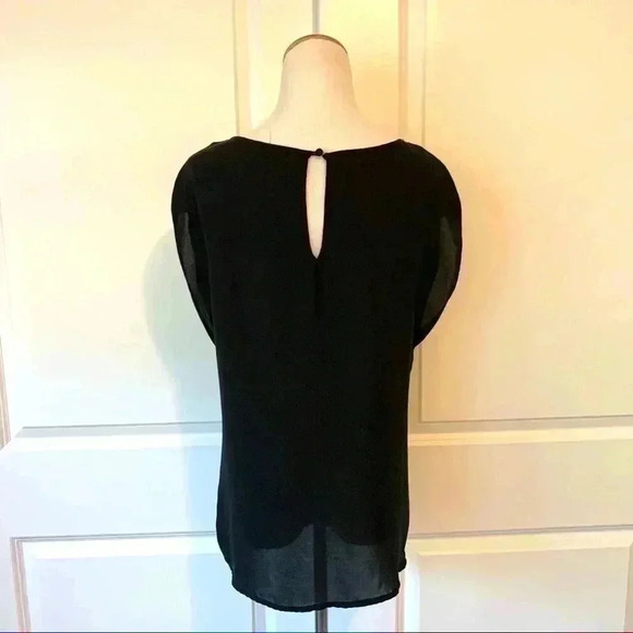 Black and beige lace blouse - Picture 4 of 6